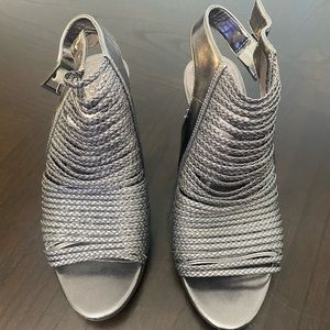 Silver Vince Camuto kitten heels size 7.5